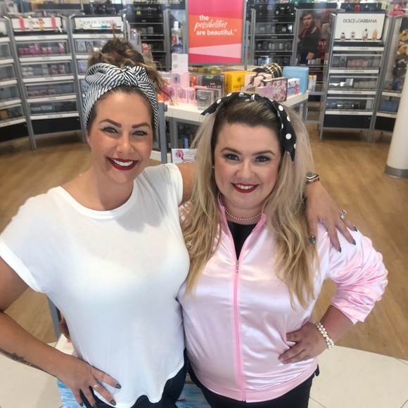 Meet your Posher, Sarah - Picture 2 of 3